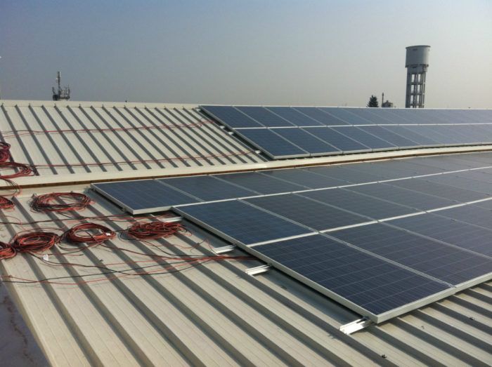 Rifacimento copertura industriale e impianto fotovoltaico Mariano Comense (CO) Rifacimento copertura industriale e impianto fotovoltaico Mariano Comense (CO)