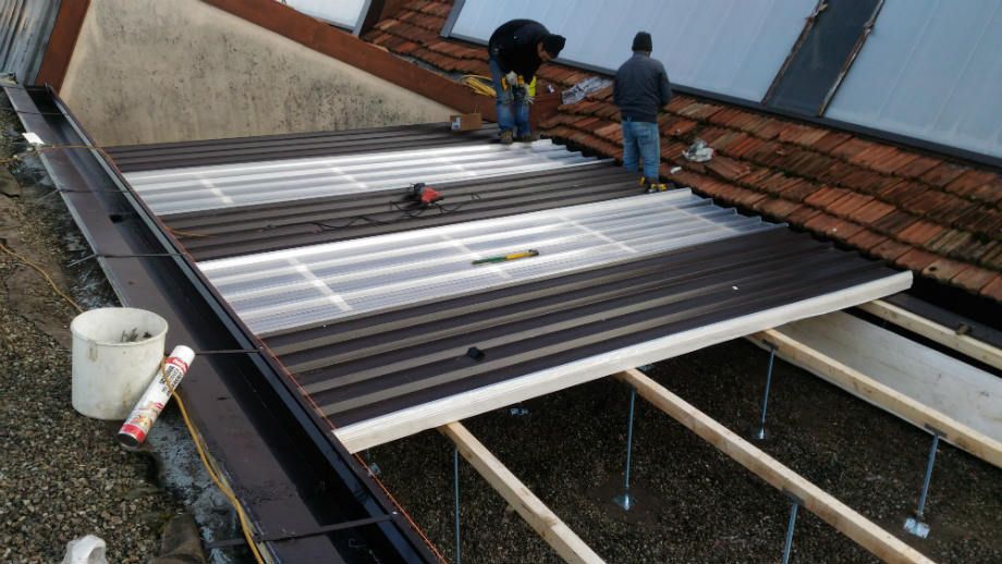 Trasformazione di coperture piane a Brusimpiano (VA) Trasformazione di coperture piane a Brusimpiano (VA)