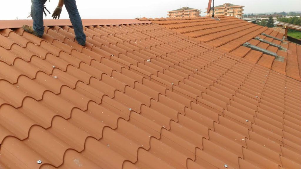 Rifacimento copertura con pannello finto coppo a Monza Brianza (MB)