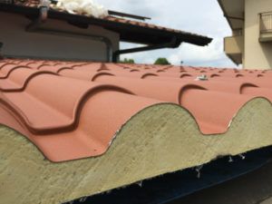 Tetto con pannello finto coppo veranda Abbiategrasso (MI)