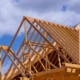 Casa con tetto in legno 2024