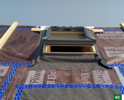 Installazione finestre Velux Varese - mansarda luminosa con vista Prealpi
