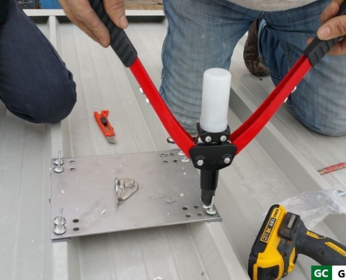 Team di installatori certificati General Cover con esperienza ventennale a Lecco