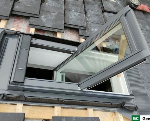 Trasformazione sottotetto con finestre Velux prima e dopo installazione professionale