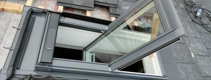 Trasformazione sottotetto con finestre Velux prima e dopo installazione professionale